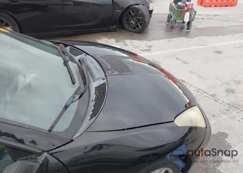 2001 Toyota Celica Gt из США, поврежденный, VIN JTDDR32T510071650